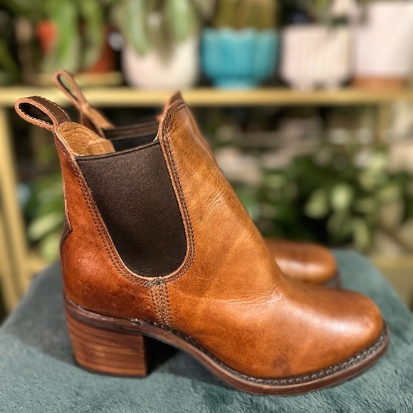 Frye Leather Chelsea Boot Brown - Picture 3 of 6